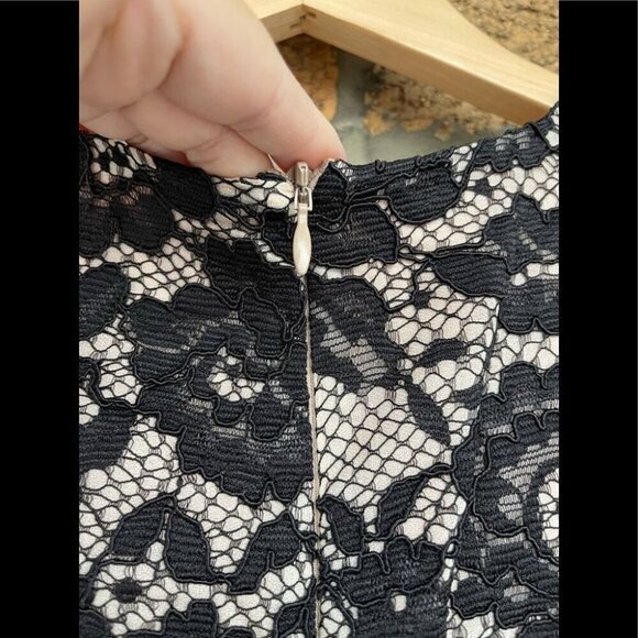 dress the population lace dress size medium - Picture 9 of 11